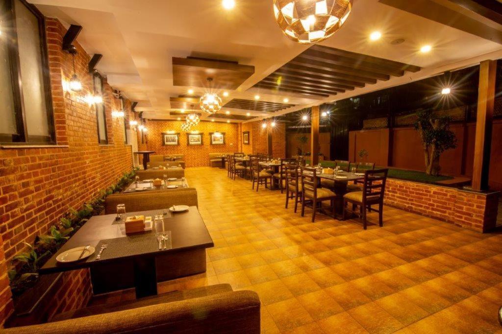 Pashupati Boutique Hotel & Spa กาฐมาณฑุ ภายนอก รูปภาพ